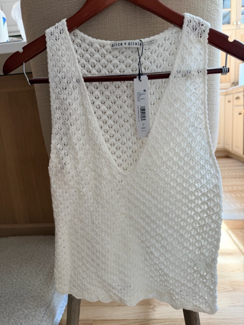 Alice + Olivia Annalise Pointelle Tank Soft White Small NWT - Picture 3 of 6